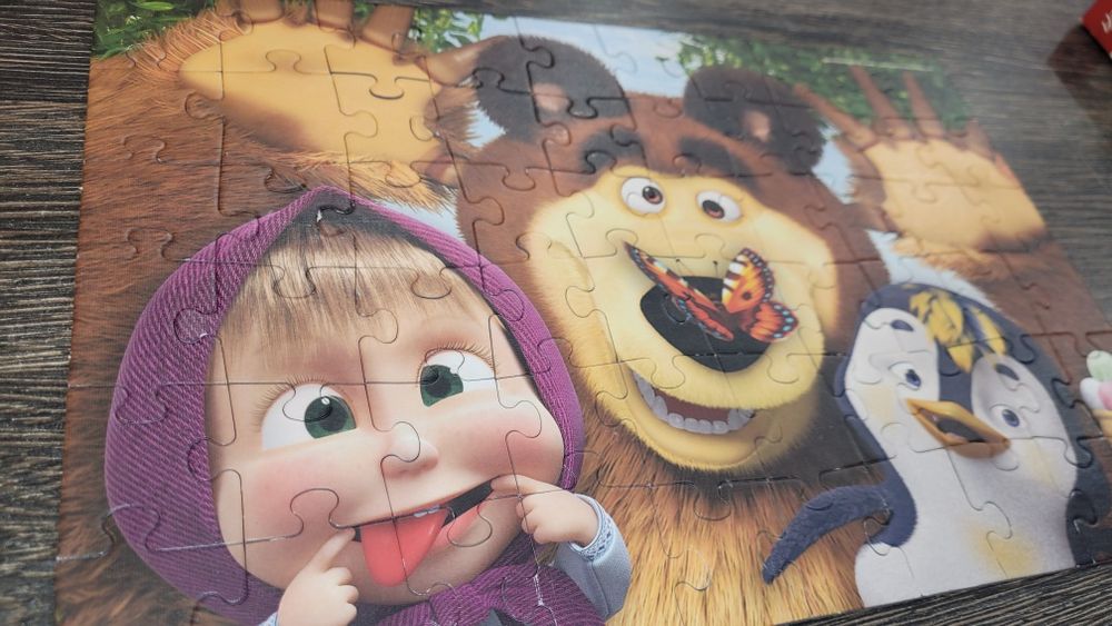 Puzzle Masza i Niedźwiedź 60el