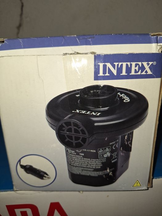 Vários elementos de campismo