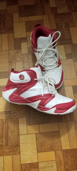 Sprzedam buty SHAQ 43/5