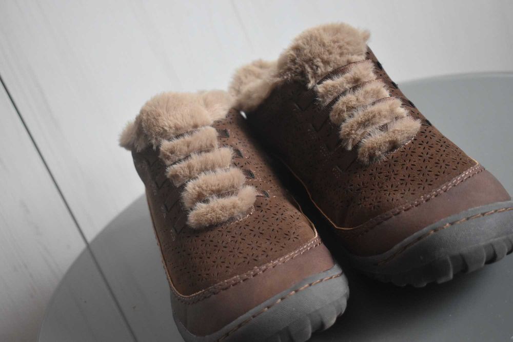 Buty wsuwane 38 ocieplane JBU Jambu pianka memory wygodne lekkie ciepłe