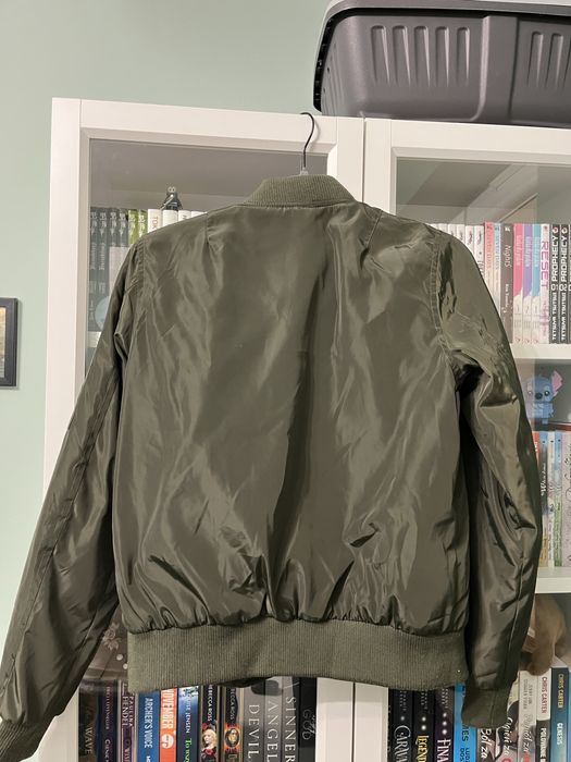 Kurtka damska bomberka