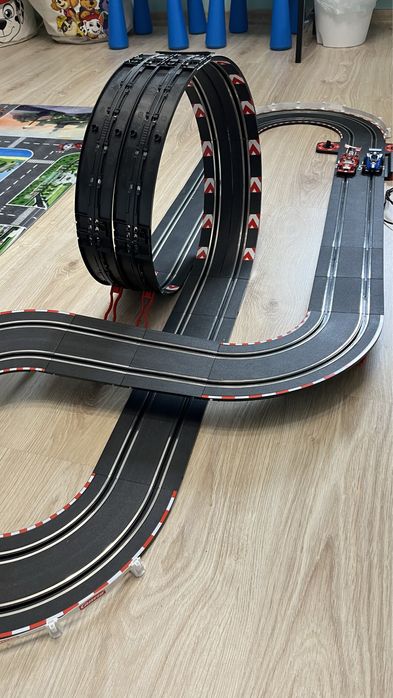 Tor samochodowy Carrera Psi Patrol 4.9 metra