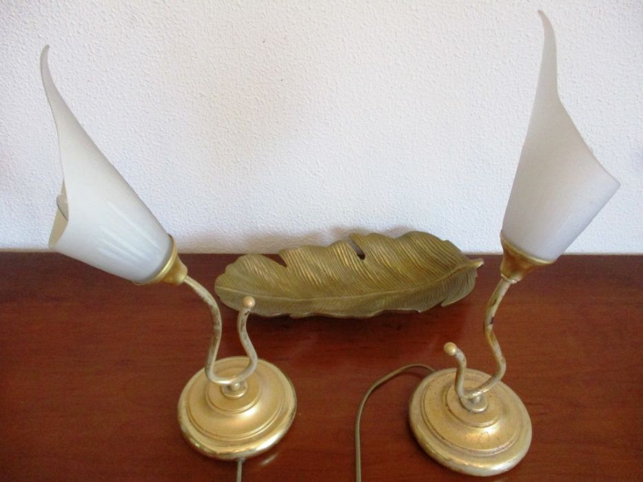 Candeeiros para quarto ou sala muito antigos