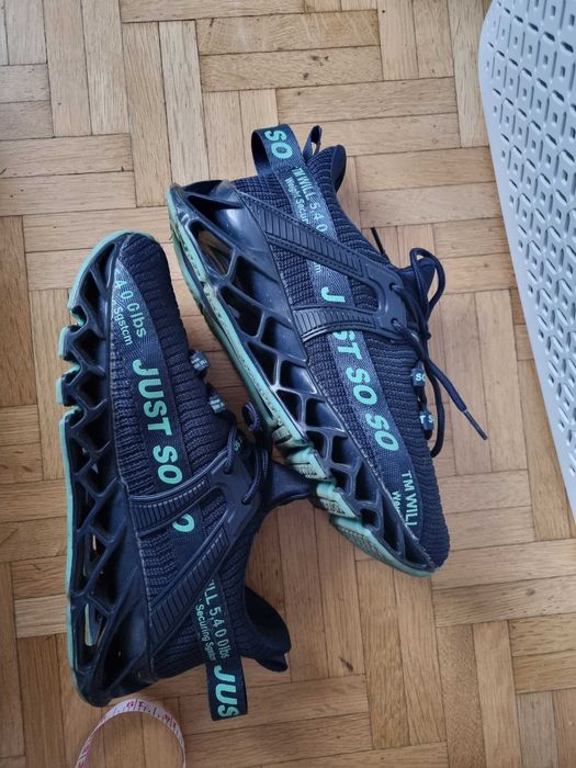 Buty sportowe rozmiar  37 wygodne