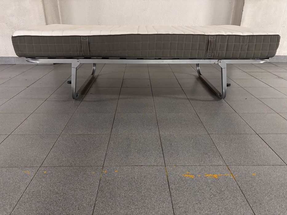 Colchão solteiro 2 m x 0,9 m