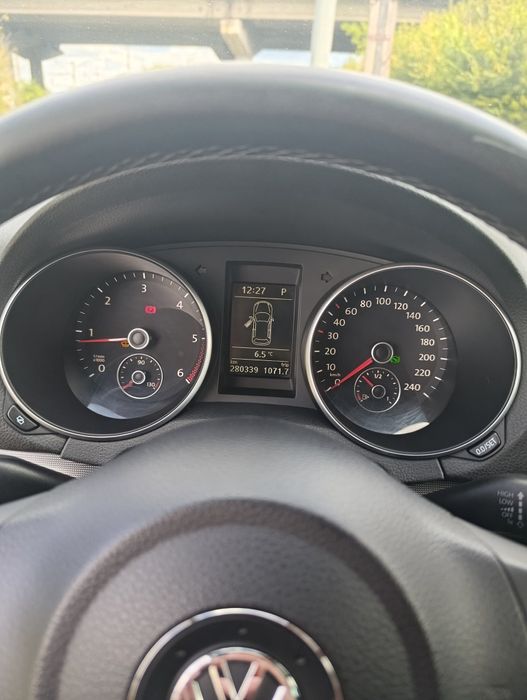 Продам дизельний гольф 6 на автоматі