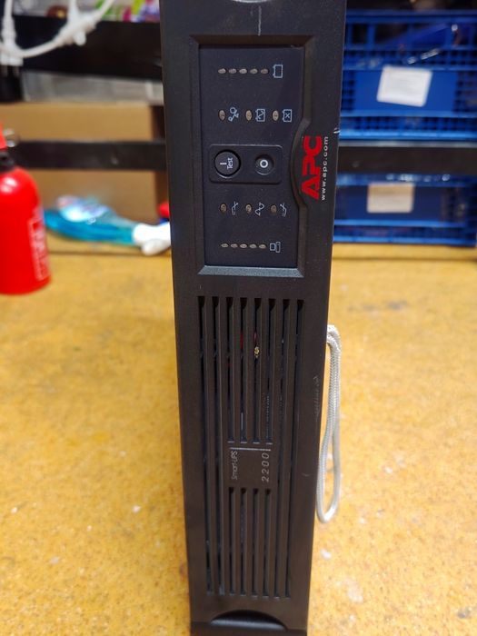 Apc smart ups 2200