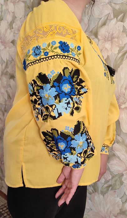 Вишиванка жовта/ вишита сорочка