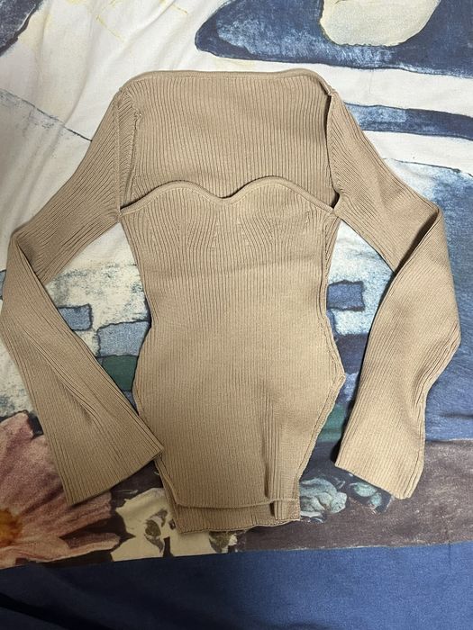 Кофта з квадратним вирізом