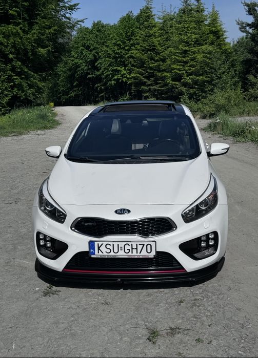 Kia Cee'd II GT 204km