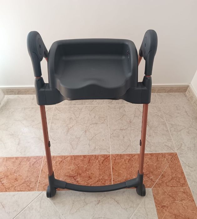 Cadeira de refeição Maxi-Cosi