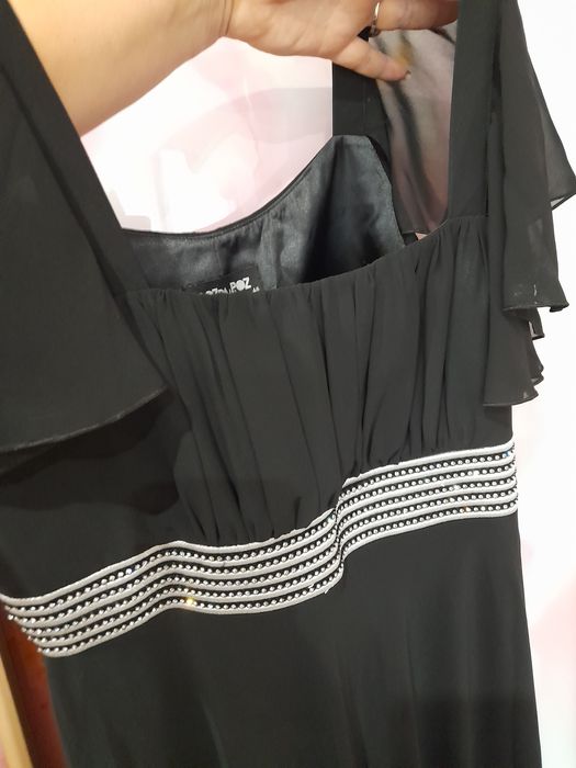 Вишукане плаття чорного кольору