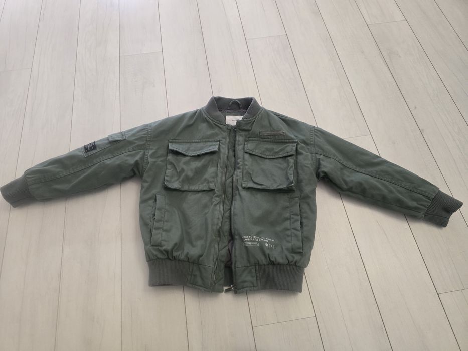 Куртка дитячв 128   Reserved