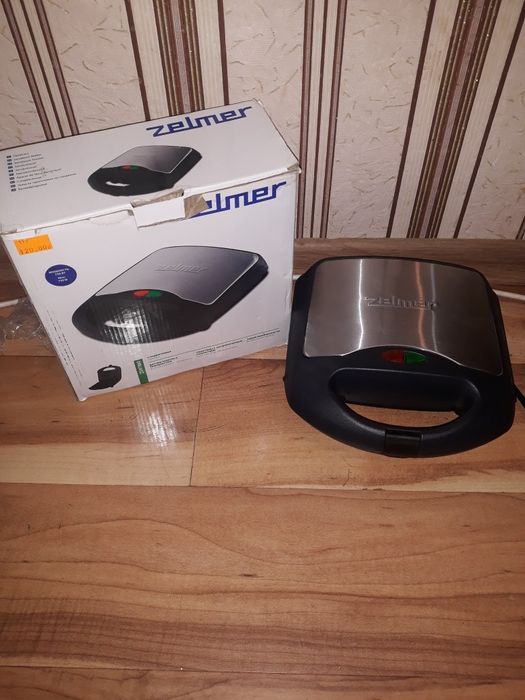 Сендвічниця Zelmer