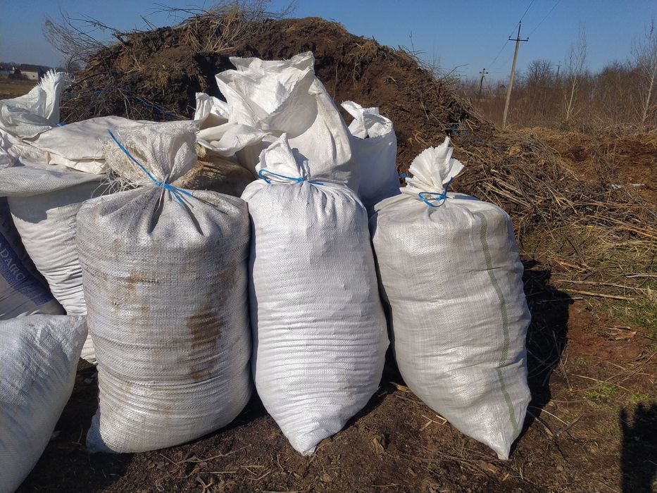 Продам перегній кінський( перепрівший (2-х річний)в мішках по 120 грн