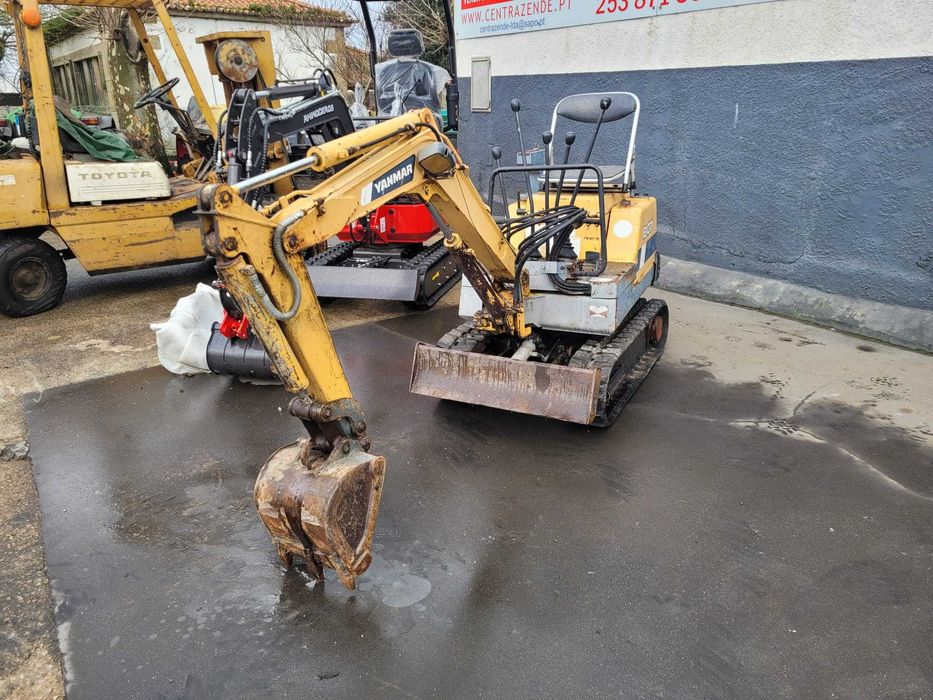 Mini Giratória Yanmar B07