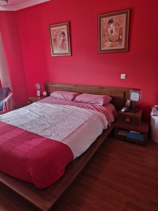 Quarto de casal muito estimado, como novo