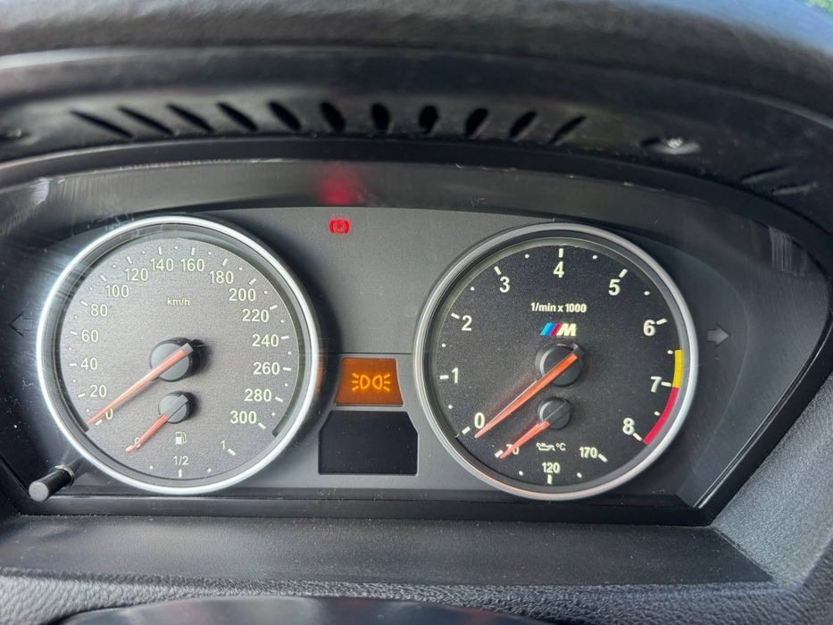 Авто BMW X5 2011