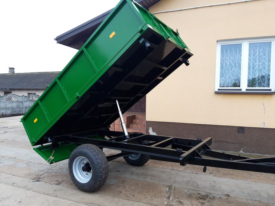 Dwukółka wywrotka jednoosiowa na 3 str.