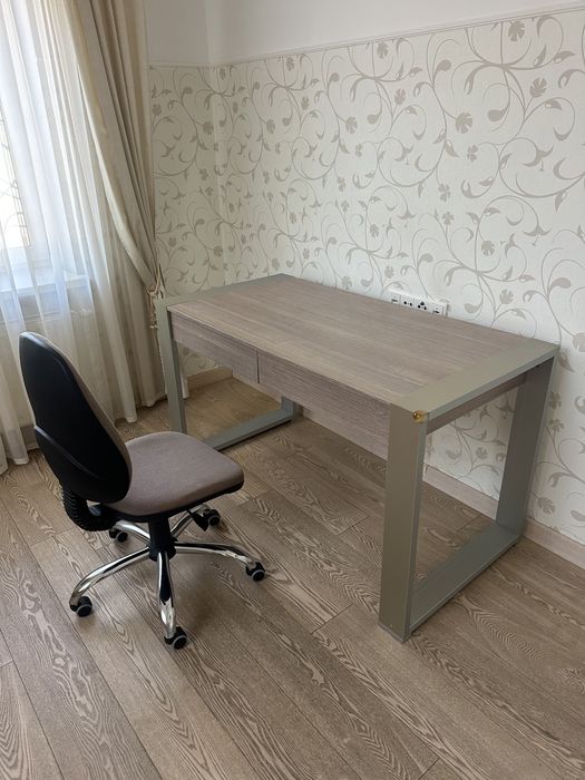 Стіл робочий, учбовий, парта