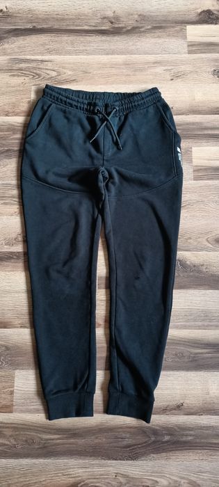 Spodnie dresowe czarne 4F chłopięce r.152