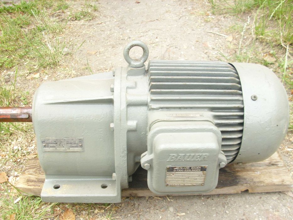 Motoreduktor 2/3 PS dwubiegowy