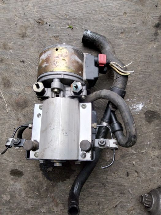 Citroen C5 pompa zawieszenia hydrauliczna kompresor H1 H2 sport 02-14