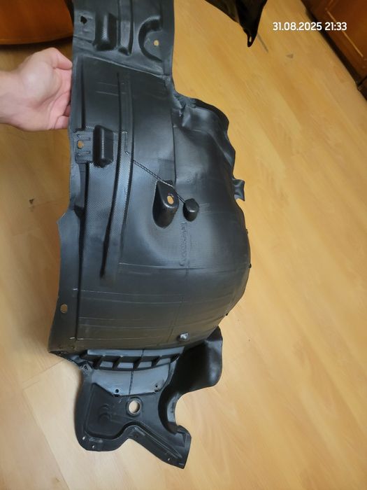 Подкрылок nissan rogue t32 передний правый