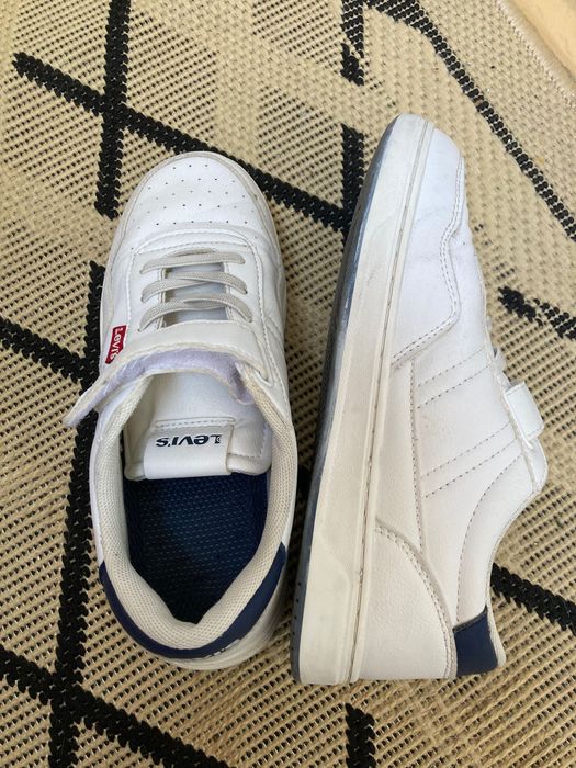 Кросівки. Levis. жіночі. дитячі. Оригінал