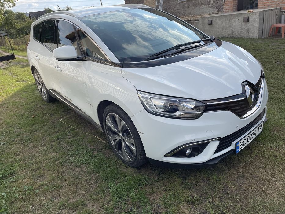 Продам автомобіль Рено Сценік 4 (гібрід асистент) 12.2017р