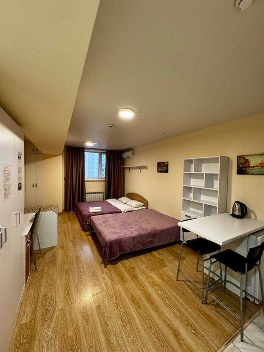 Оренда подобово квартира у новому домі біля посольства США