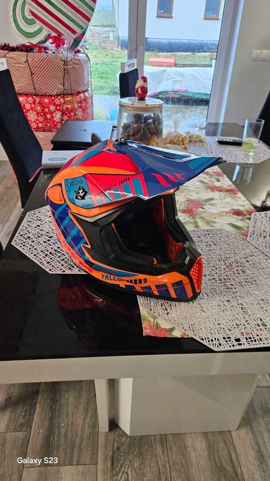 Kask FALCON MTHELMETS na krossa, chulajnogę, rower