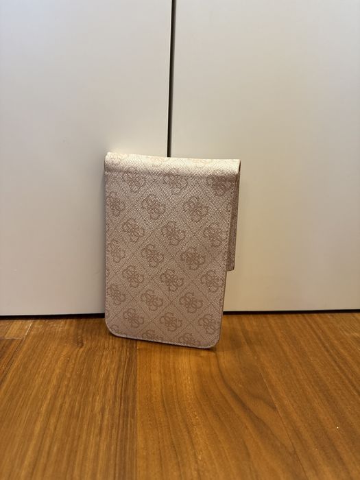 Bolsa telemovel Guess