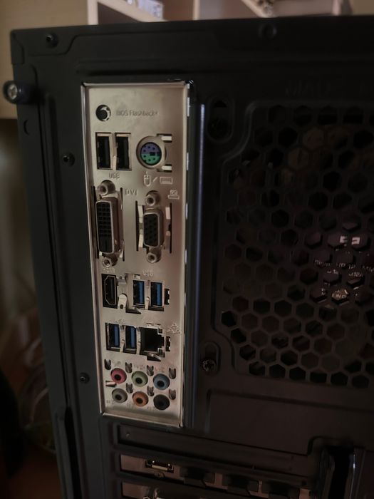 Komputer PC Gamingowy Ryzen 5 1600x Radeon RX 580 MSI B450