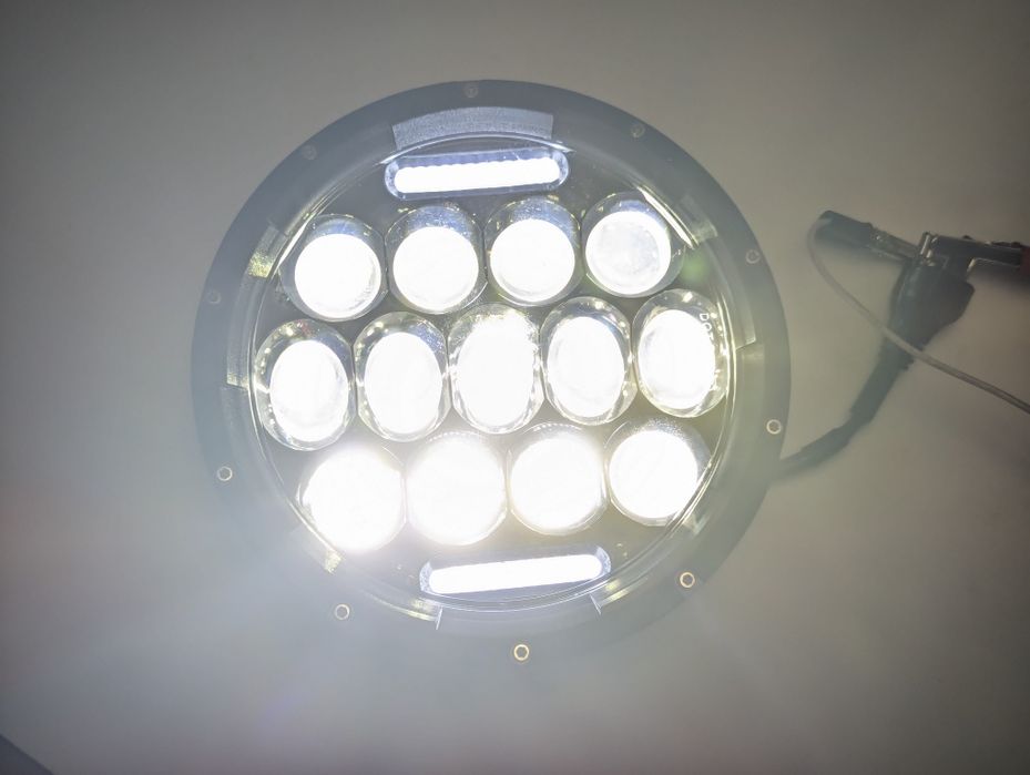 Передние лэд фары Нива ВАЗ 2121, ВАЗ 2101, ГАЗ24, УАЗ. LED много линз