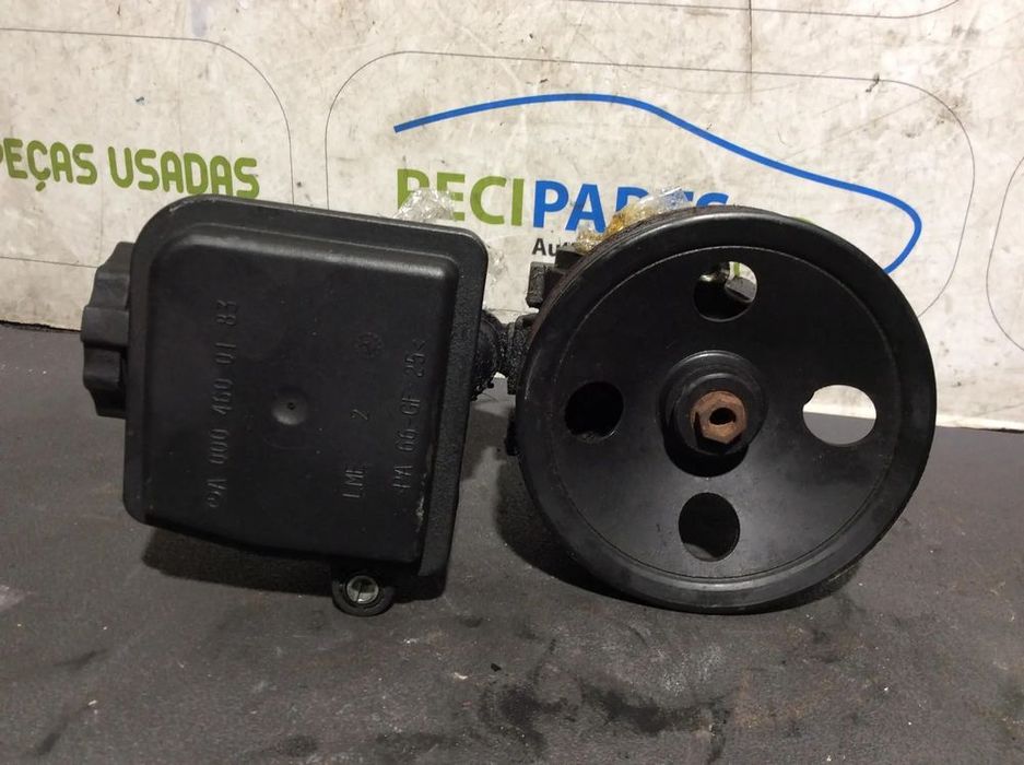 Bomba de direção assistida Mercedes E320  CDi