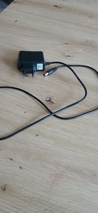 Zasilacz 12V -200mA