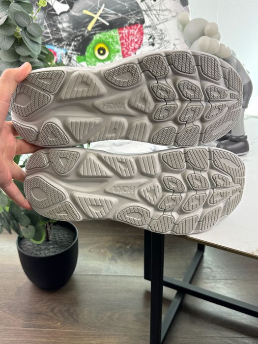 Кросівки Hoka Clifton 10 48 розмір Е16554