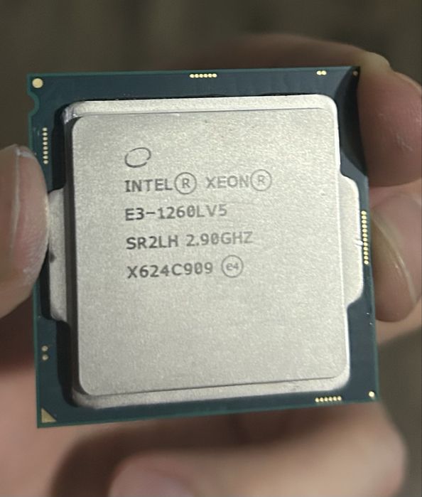 Intel XEON E3-1260LV5  LGA1151