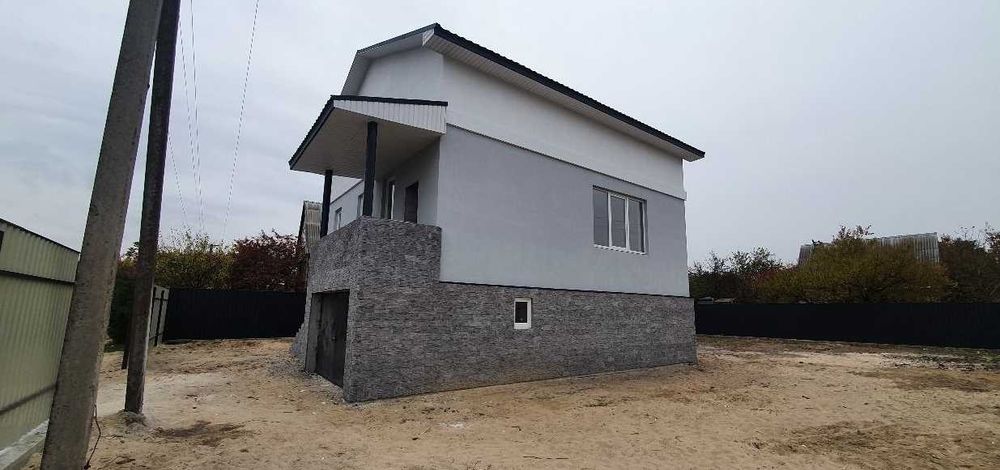 Сучасний котедж площею 225 м,поруч Блакитне озеро - View 2