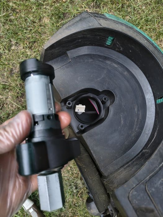 Profesjonalny serwis kosiarek automatycznych Bosch Indego
