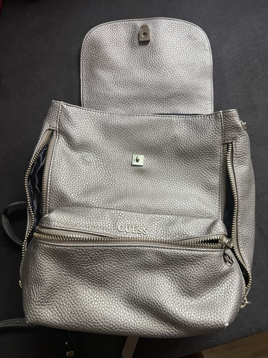 Жіноча сумка-портфель Guess