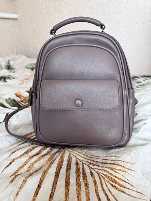 Рюкзак з замінника гарної якості