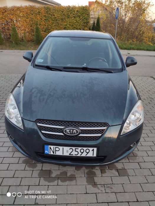 Kia cee'd 2007.  1.6 Crdi   2 kpl.  kół. * HAK