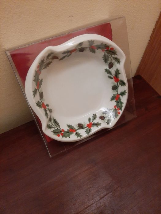Prato em porcelana  Novo para aperitivos D.R.