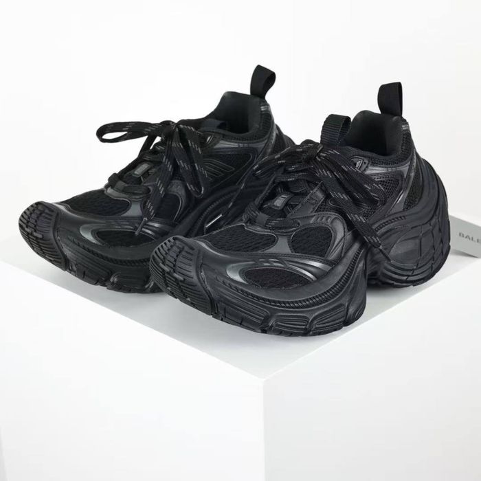 Balenciaga 10XL White & Black