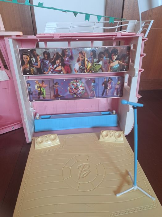 Cruzeiro de bonecas da Barbie