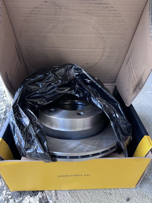 Discos de travão ventilados e pastilhas tras bmw E36