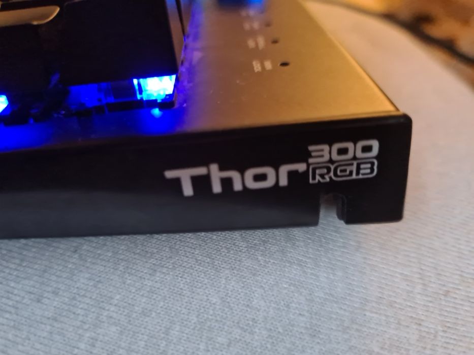Klawiatura Mechaniczna Genesis Thor 300 RGB [otemu brown]