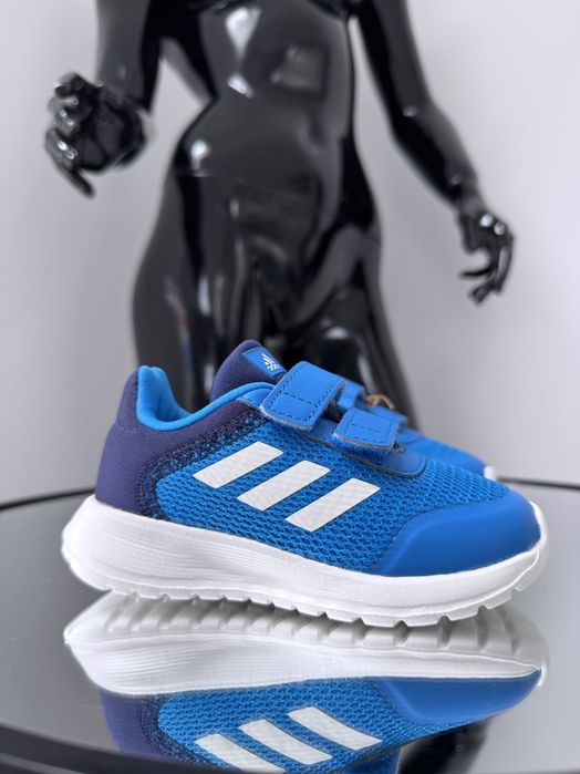 Легкие комфортные кроссовки на липучках Adidas 19/20р